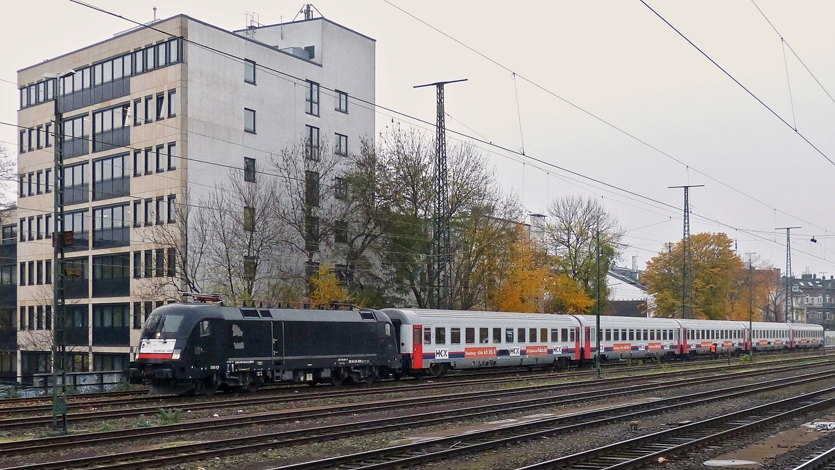 . MRCE ES 64 U2-030 with HKX (Hamburg-Köln-Express) taken out of a running train near Cologne main station on November 20th, 2014.