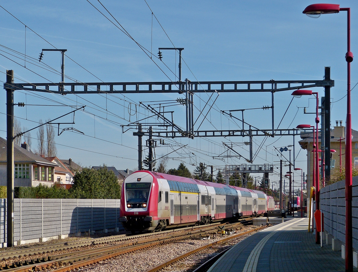 . The RB 6861 Luxembourg City - Rodange is leaving the station of Noertzange on February 24th, 2014.