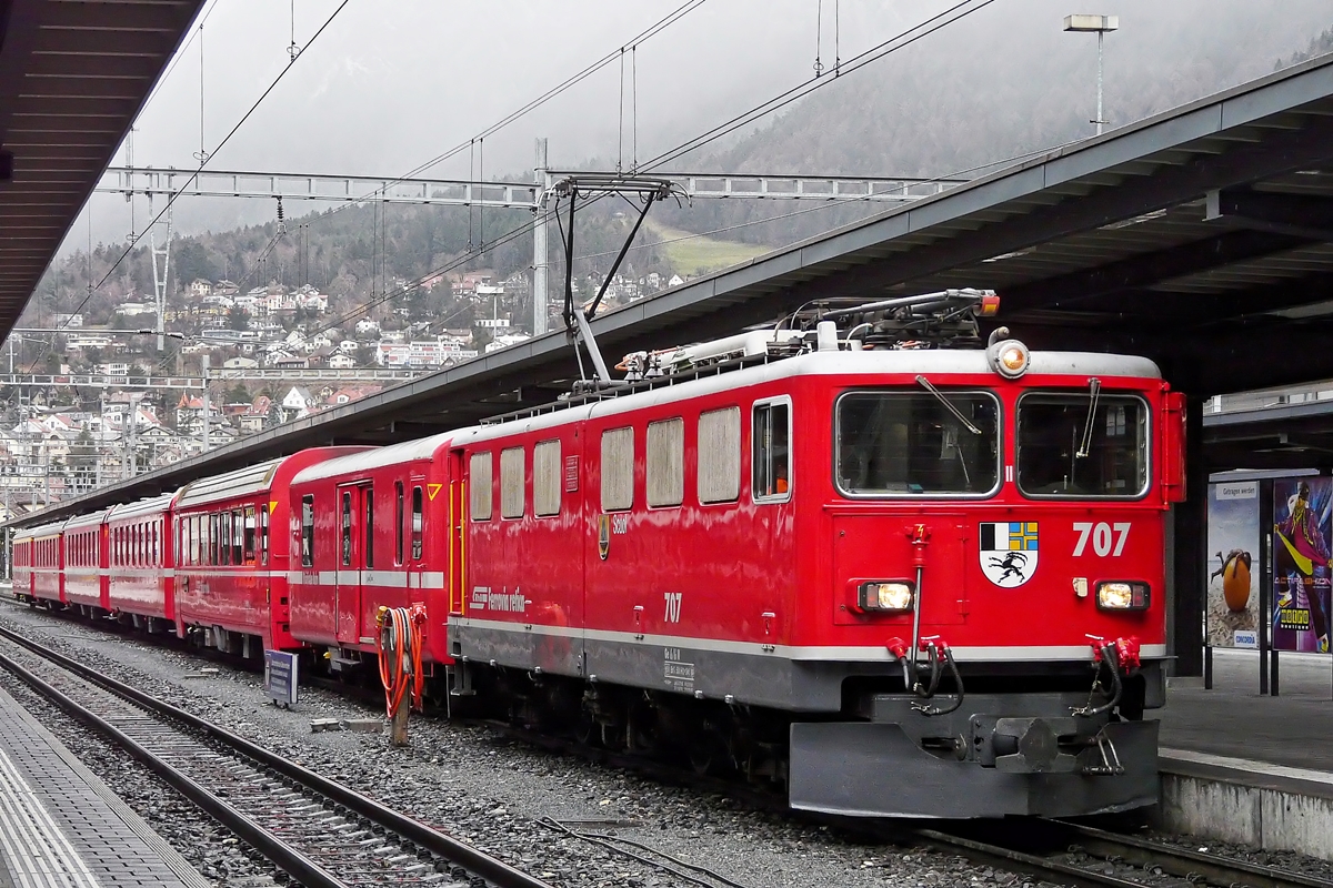 . The RhB Ge 6/6 II 707 photographed in Chur on December 25th, 2009.