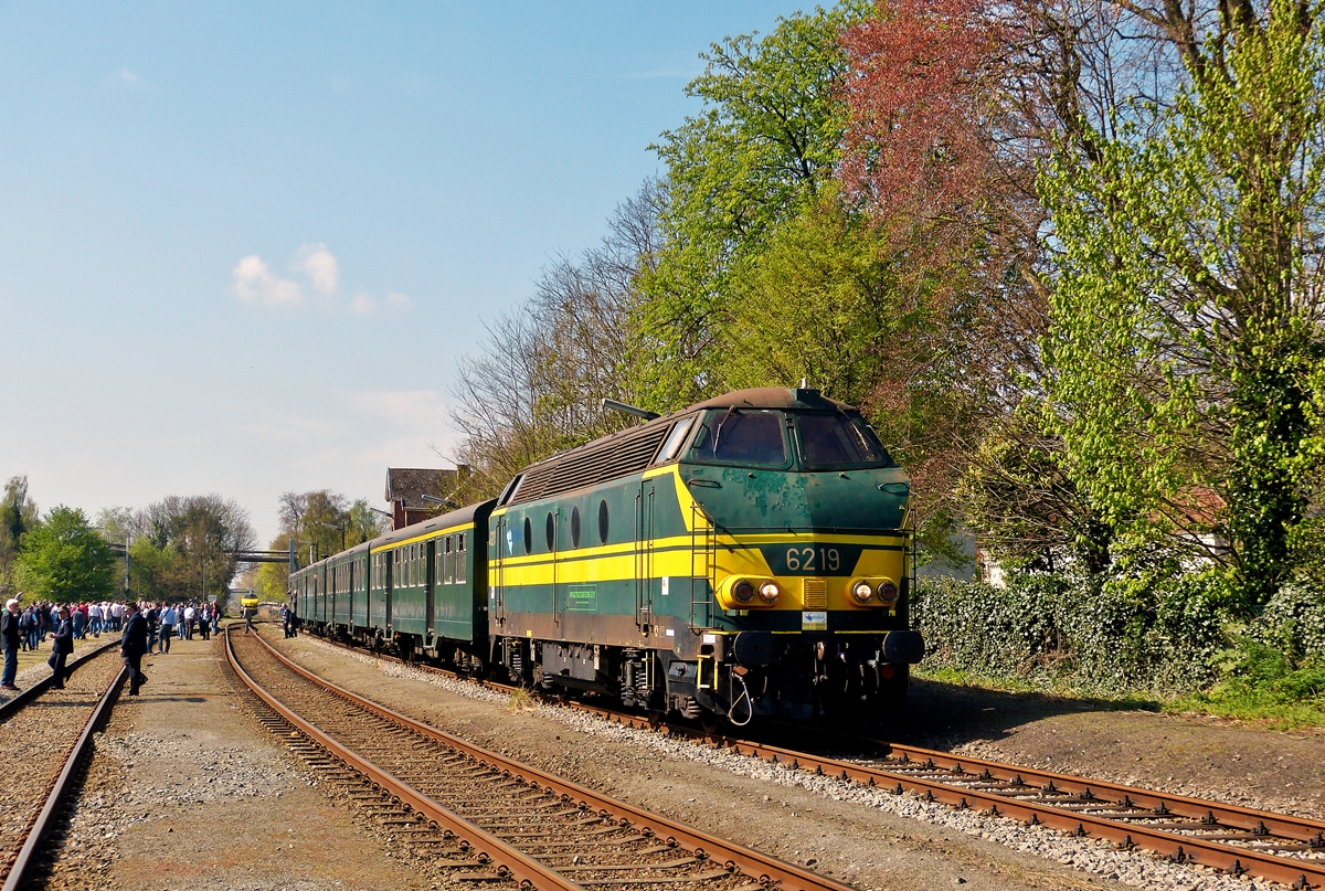 . The special train  Hommage aux locos de la srie 62  taken in a by the organizer protected area of the station in Langerbrugge on April 5th, 2014.