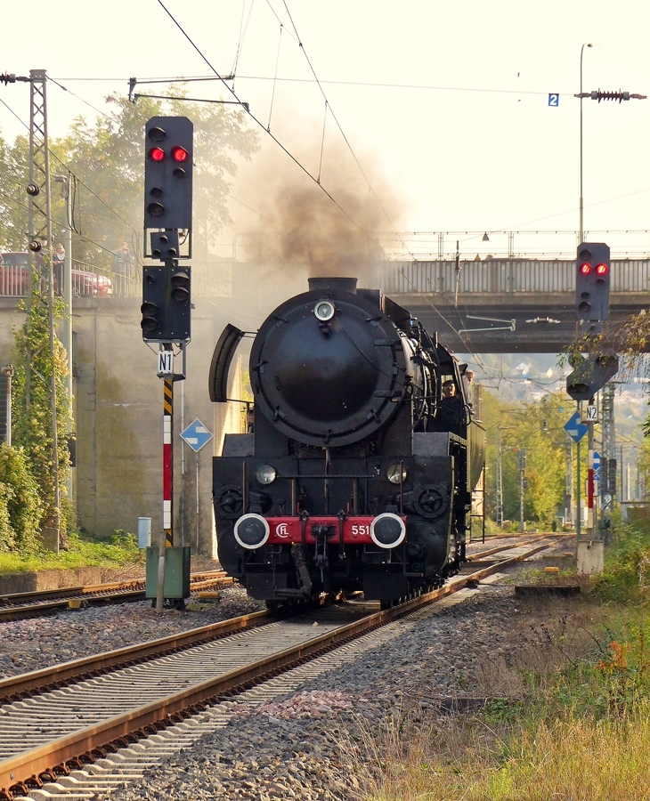 . The steam engine 5519 is entering into the station of Perl on October 19th, 2014.