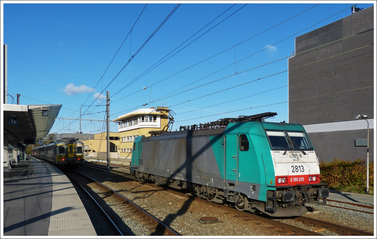. TRAXX HLE 2813 pictured in Brugge on November 23rd, 2013.