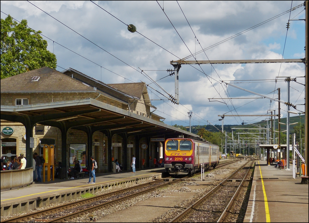 . Z 2010 is waiting for passengers in Ettelbrck on September 9th, 2013.