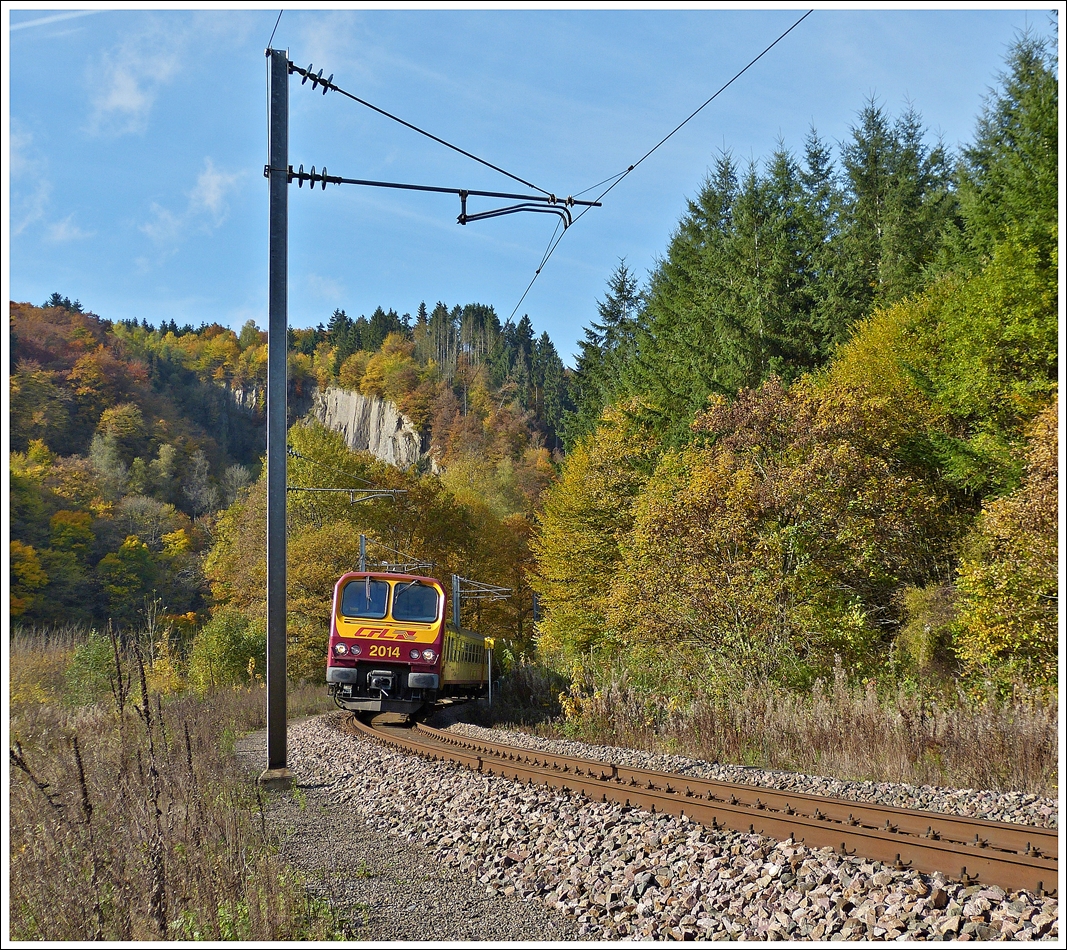 . Z 2014 as RB 3238 Wiltz - Luxembourg City photographed between Wiltz and Merkholtz on October 22nd, 2013.