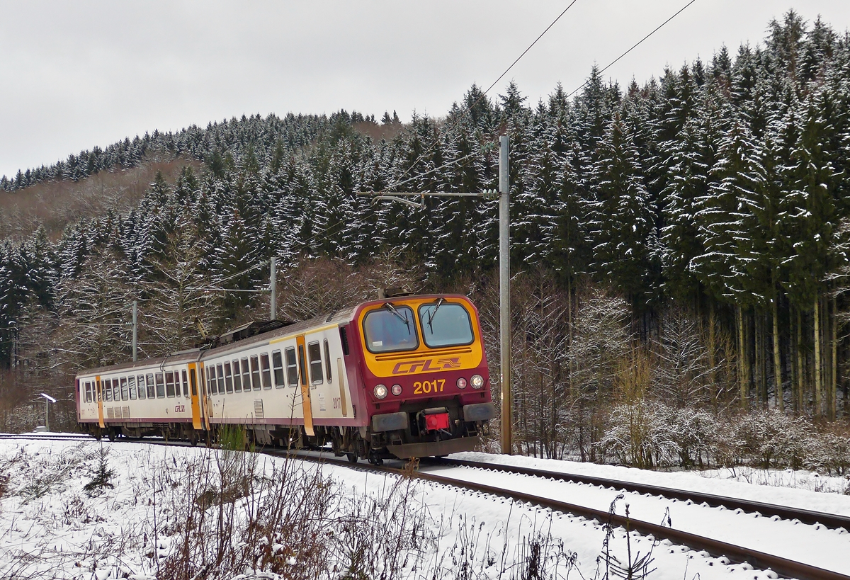 . Z 2017 as RE 1715 Kautenbach - Wiltz pictured between Merkholtz and Wiltz on January 30th, 2015.