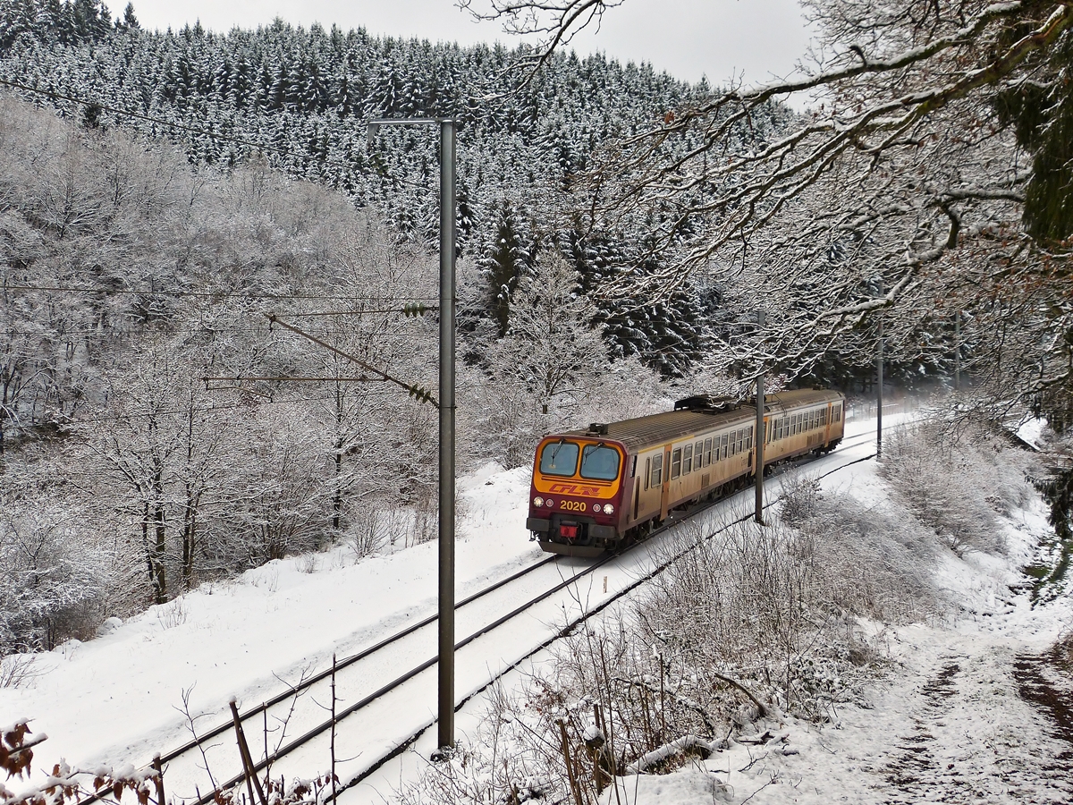 . Z 2020 as RE 3811 Luxembourg City - Troisvierges photographed between Clervaux and Maulusmühle on February 2nd, 2015.