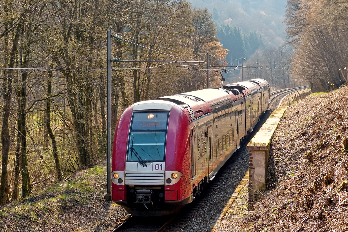 . Z 2201 is runnning as RB 3240 Wiltz - Luxembourg City between Wiltz and Merkholtz on March 26th, 2014.