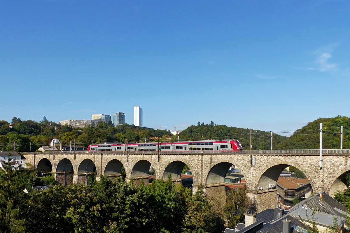 . Z 2202 is running on the Clausen viaduct in Luxembourg City on September 23rd, 2014.