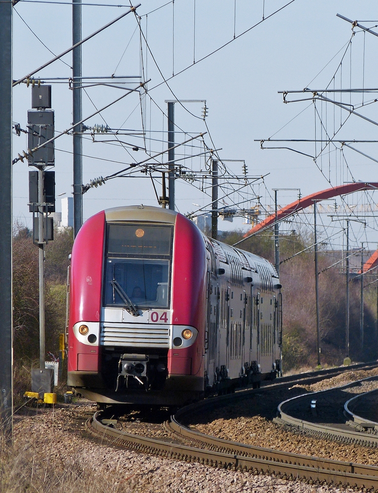 . Z 2204 is entering into the station of Noertzange on February 24th, 2014.