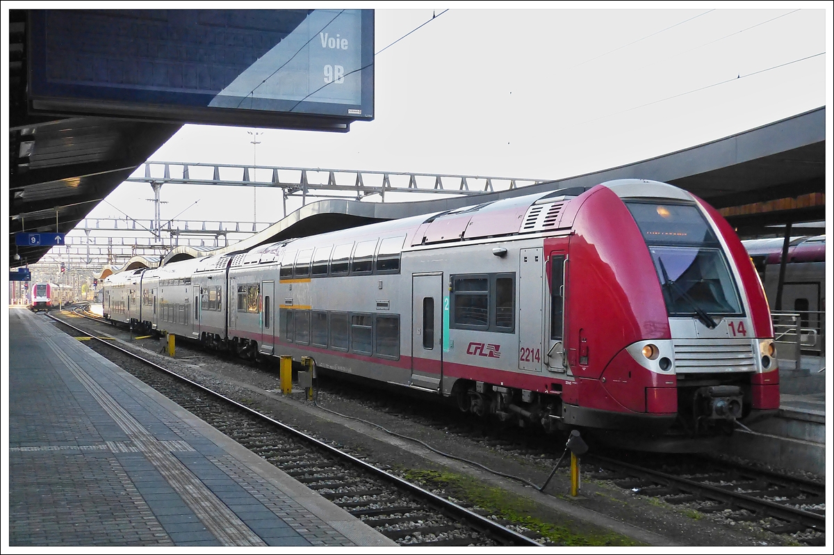 . Z 2214 photographed in Luxembourg City on December 16th, 2013.