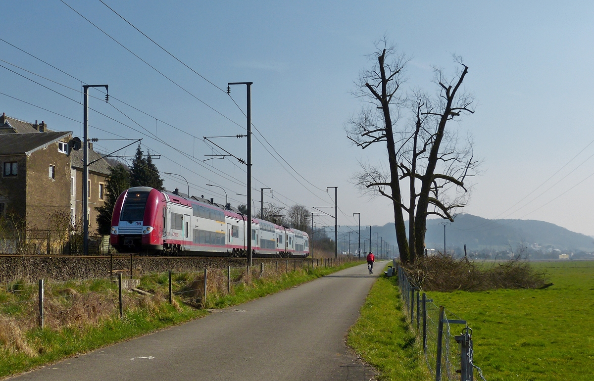 . Z 2216 photographed between Lintgen and Mersch on March 14th, 2014.