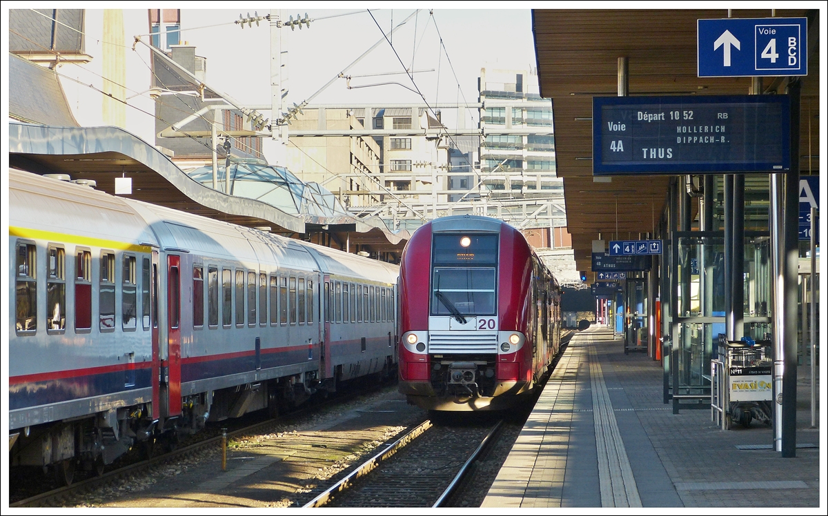 . Z 2220 is leaving the station of Luxembourg City on December 16th, 2013.