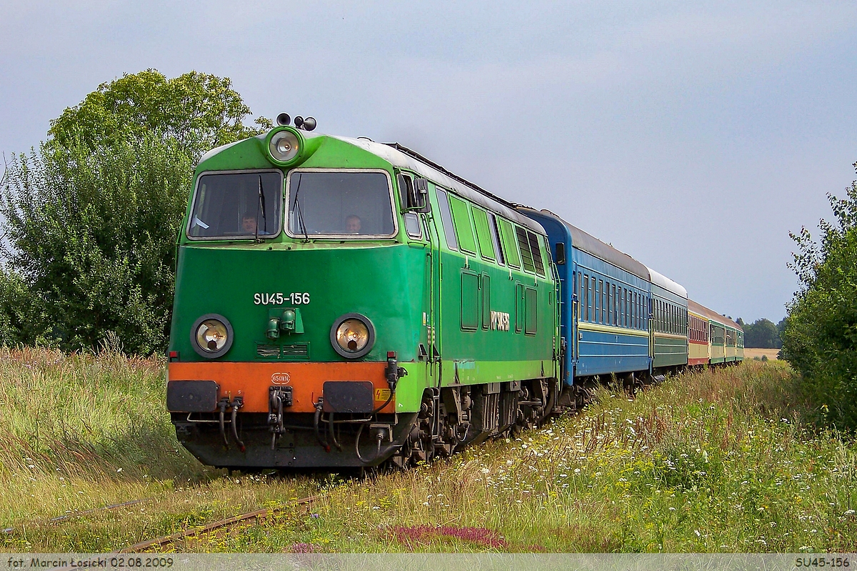 02.08.2009 | Polichna - SU45-156 going from Warszawa Zachodnia to Przemyśl.