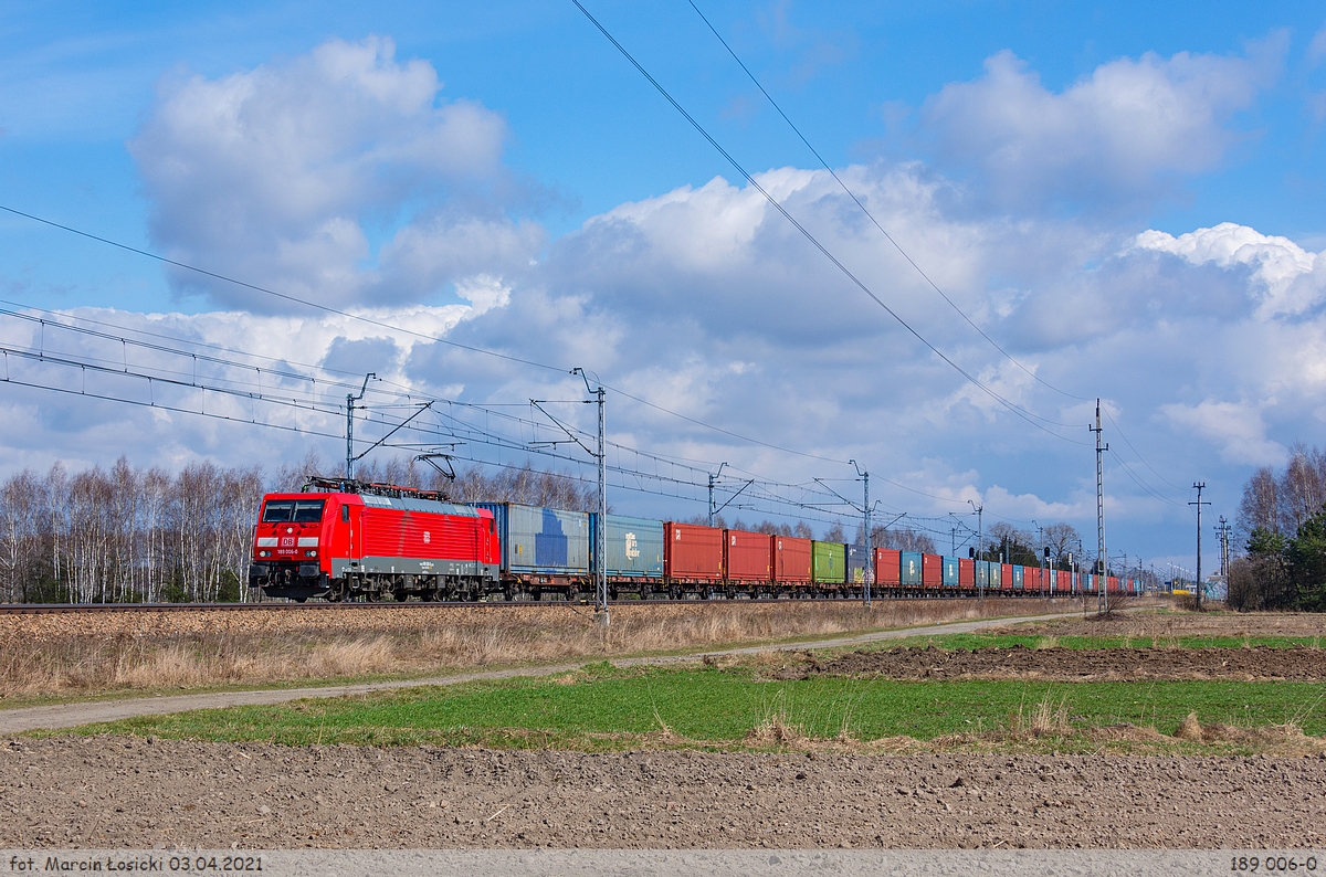 03.04.2021 | Brzozowica - Eurosprinter (189 006-0) is heading towards Łuków.