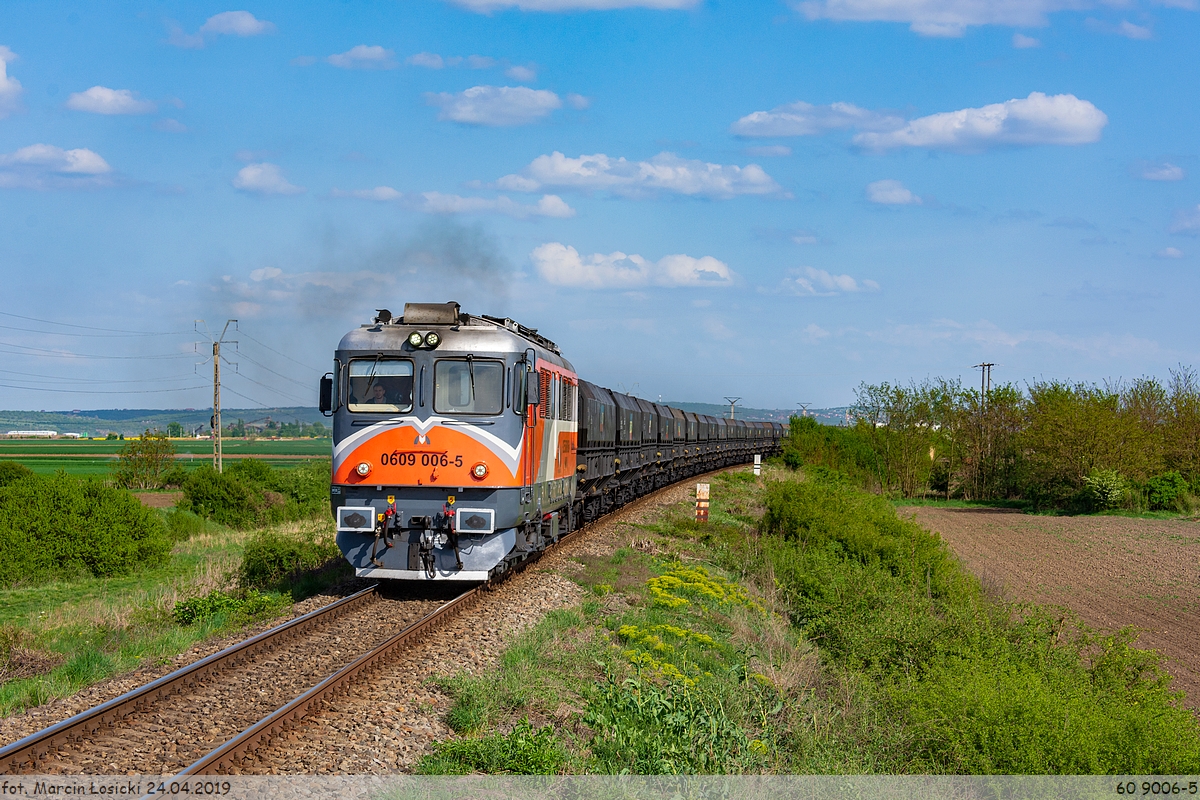 24.04.2019 | Borș - 60 9006-5 belong to MMV going to Hungary, just left Oradea.