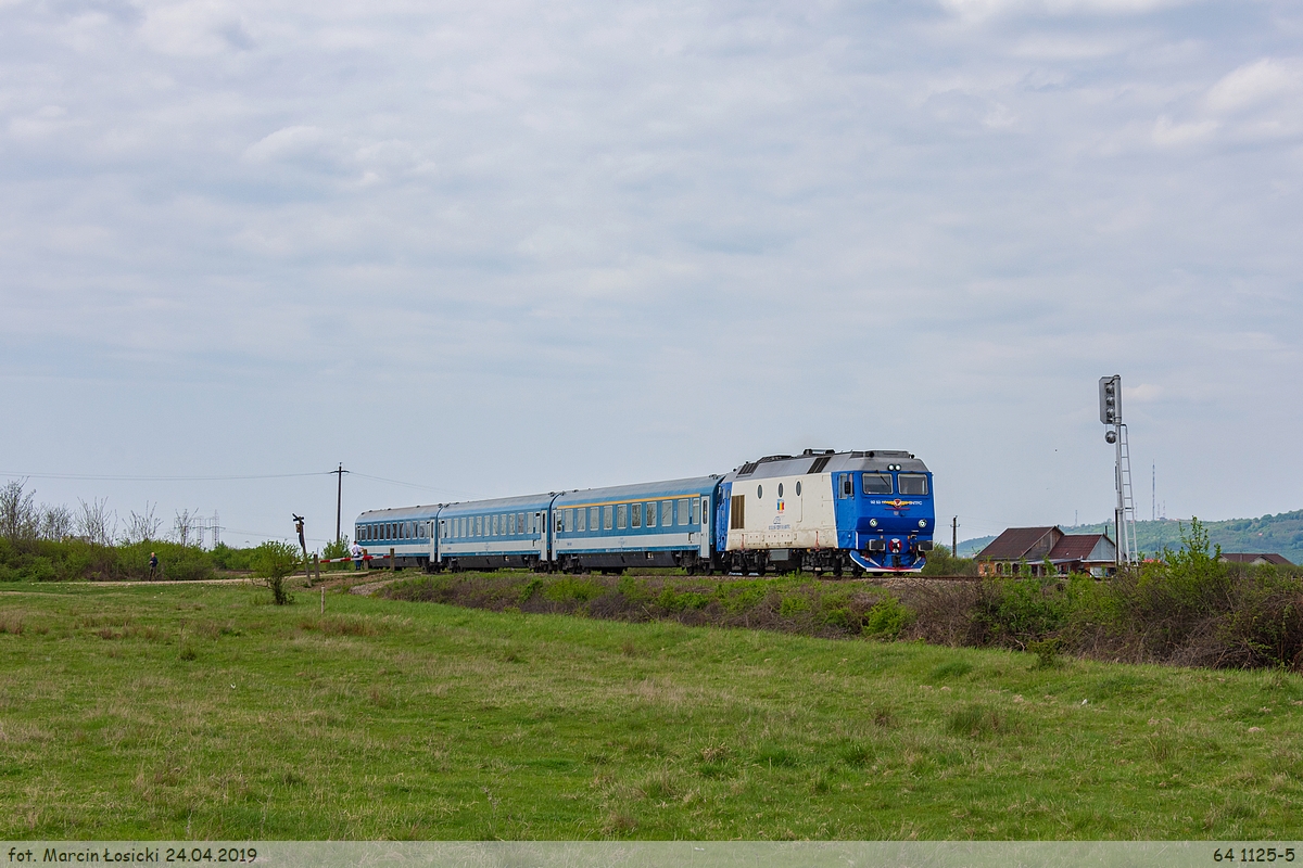 24.04.2019 | Oșorhei - 64 1125-5 is heading towards Cluj-Napoca (probably Budapest - Bukarest).