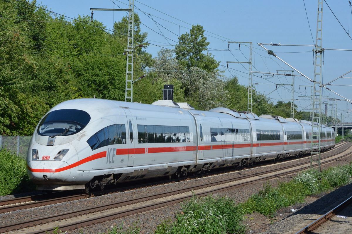 406 583  Limburg an der Lahn  in Airport-Businesspark on 02.08.2013