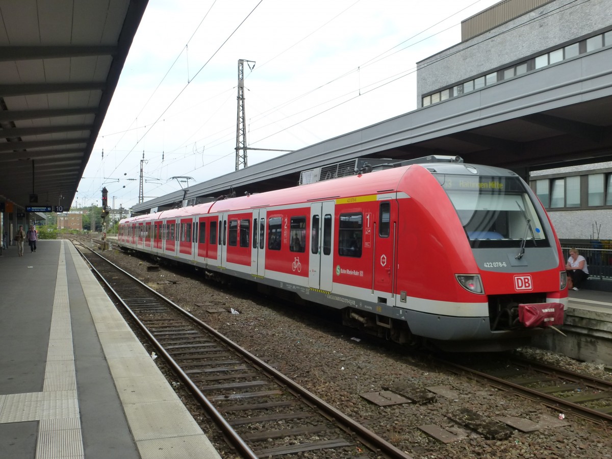 442 078-6 is standing in Essen main station on August 20th 2013.