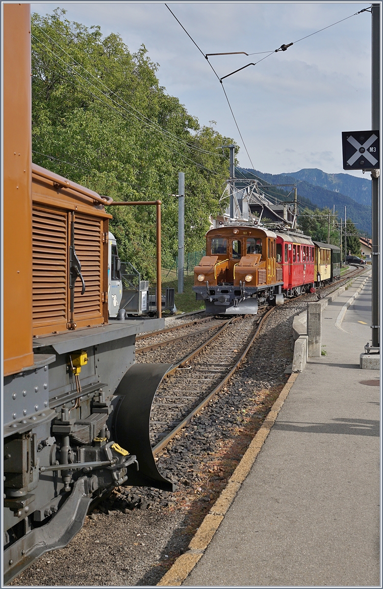 50 years Blonay Chamby Mega Bernina Festival - The Bernina RhB Ge 2/2 161 by the Blonay-Chamby Railway: in Blonay.

09.09.2018