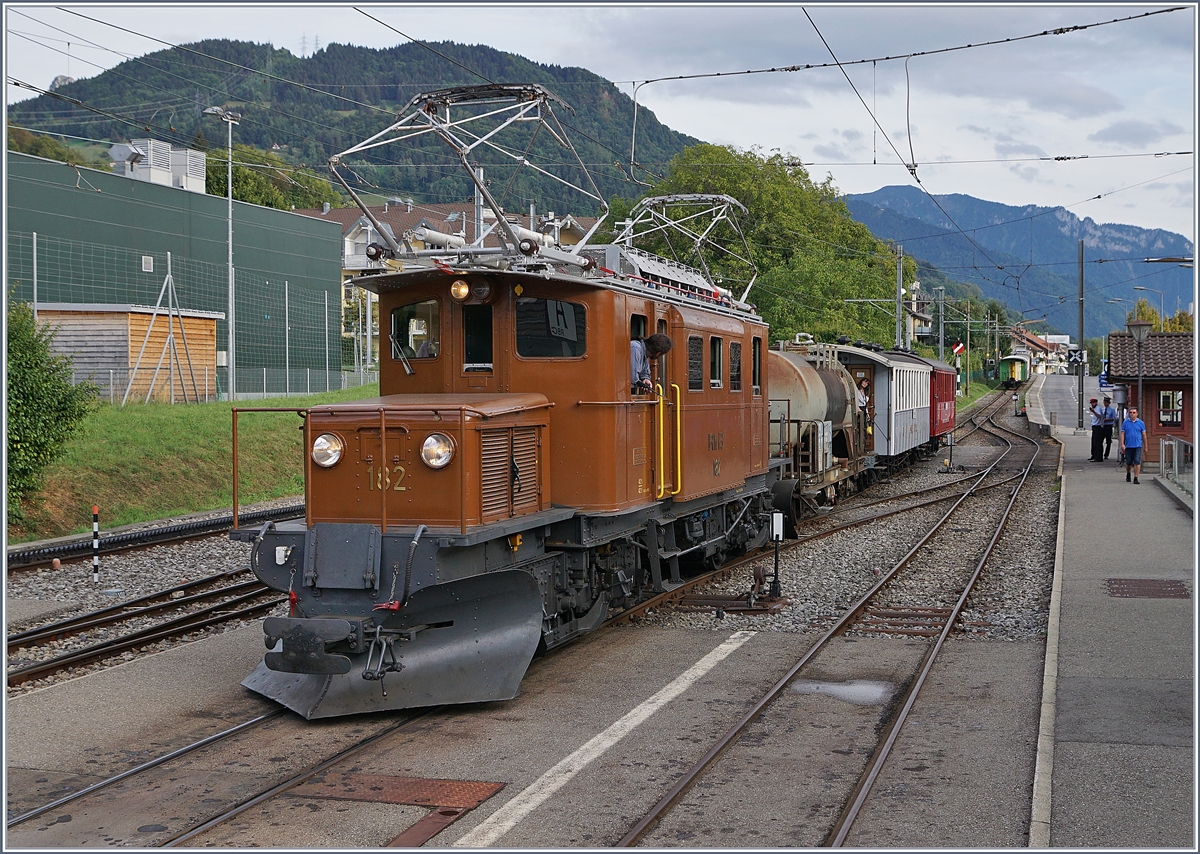 50 years Blonay Chamby Mega Bernina Festival - The Bernina RhB Ge 4/4 182 by the Blonay-Chamby Railway: in Blonay. 09.09.2018