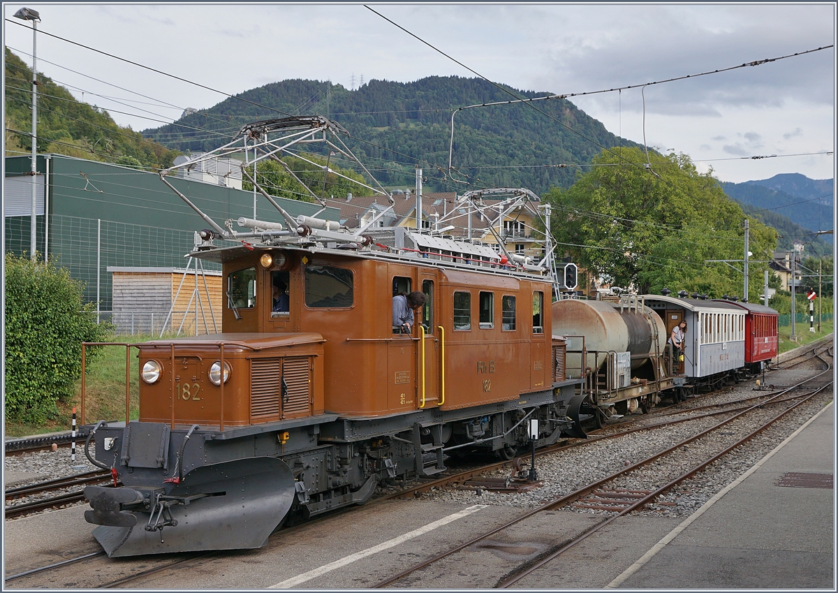 50 years Blonay-Chamby Railway - Mega Bernina Festival (MBF): The RhB BB Ge 4/4 182 in Blonay. 09.09.2018