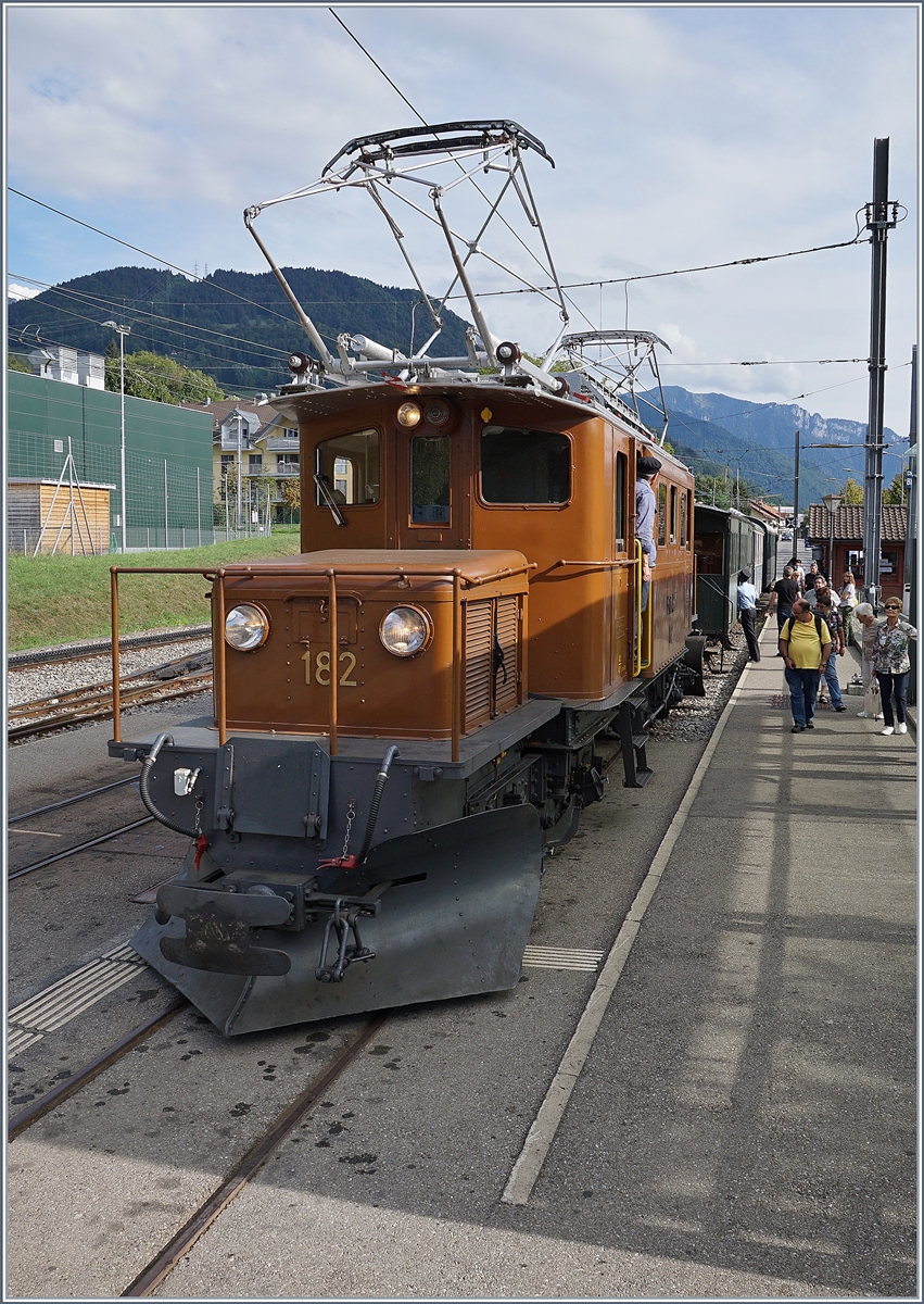 50 years Blonay-Chamby Railway - Mega Bernina Festival (MBF): The RhB BB Ge 4/4 182 in Blonay.
09.09.2018