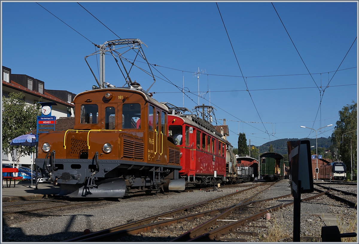 50 years Blonay -Chamby Railway - Mega Bernina Festival (MBF): The RhB Ge 2/2 161 Asnin and the RhB ABe 4/4 35 in Blonay. 09.09.2018