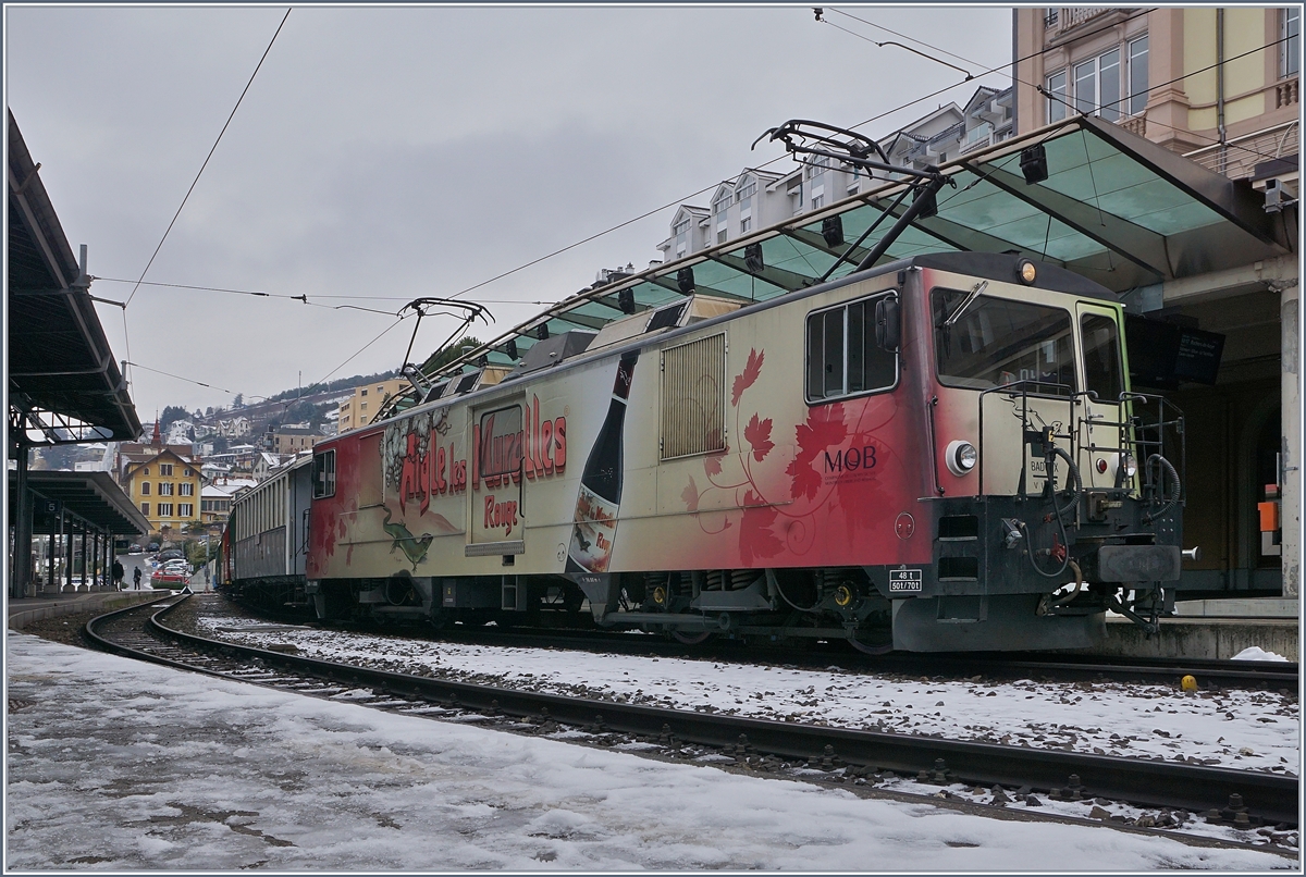 50 years Blonay-Chamby - the first train on des Saison wiht the MOB GDe 4/4 N° 6006 an d the  Wineter-Steamer  to Gstaad. 

 03.03.2018