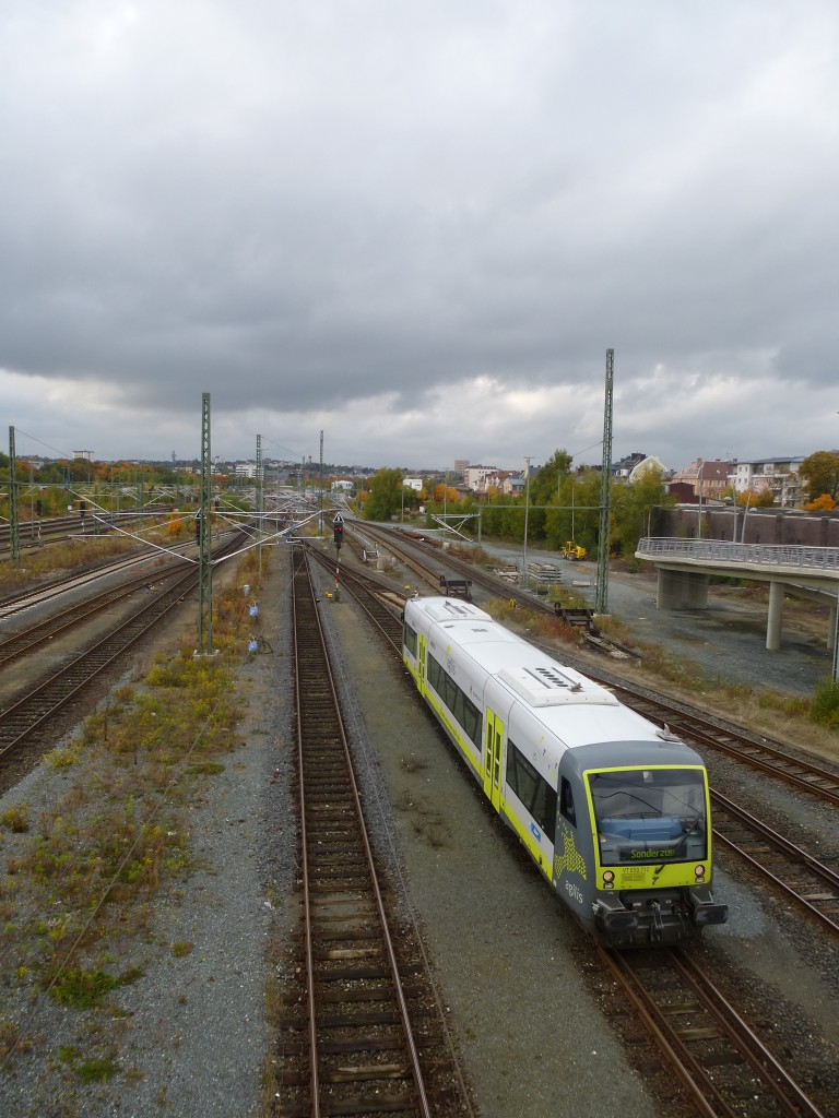 650 712 is leaving Hof main station on Okotber 12th 2013.