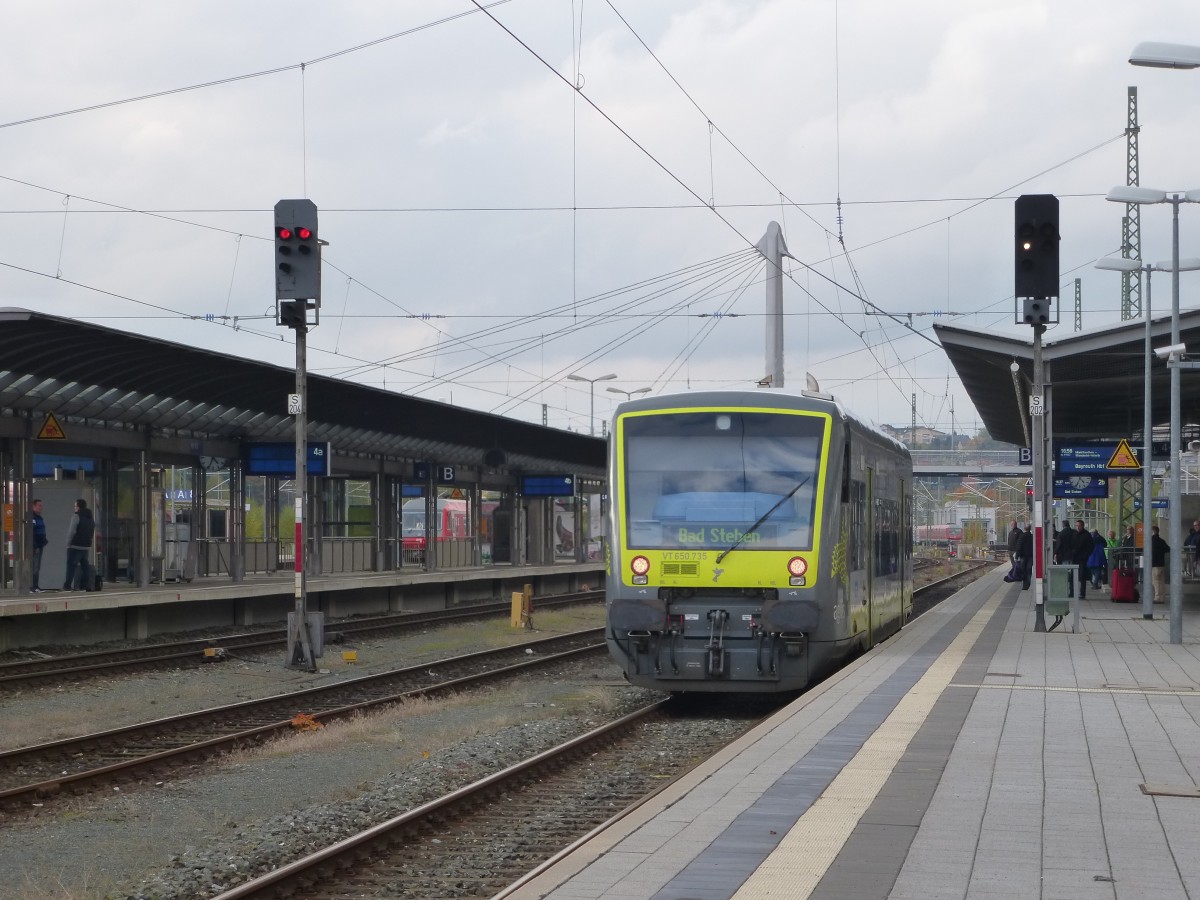 650 735 of Agilis is standing in Hof main station on Oktober 12th 2013.