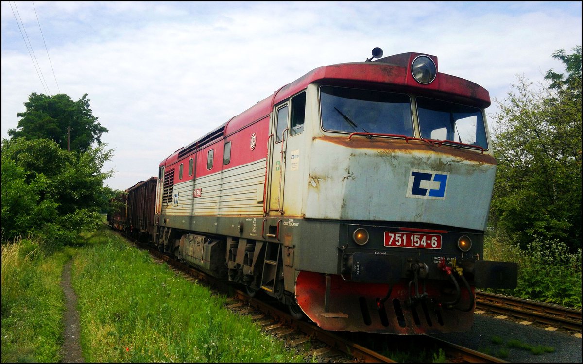 751 154-6 (T478.1154) (Year of manufacture 1968)on 20.6.2012 in Kladno.