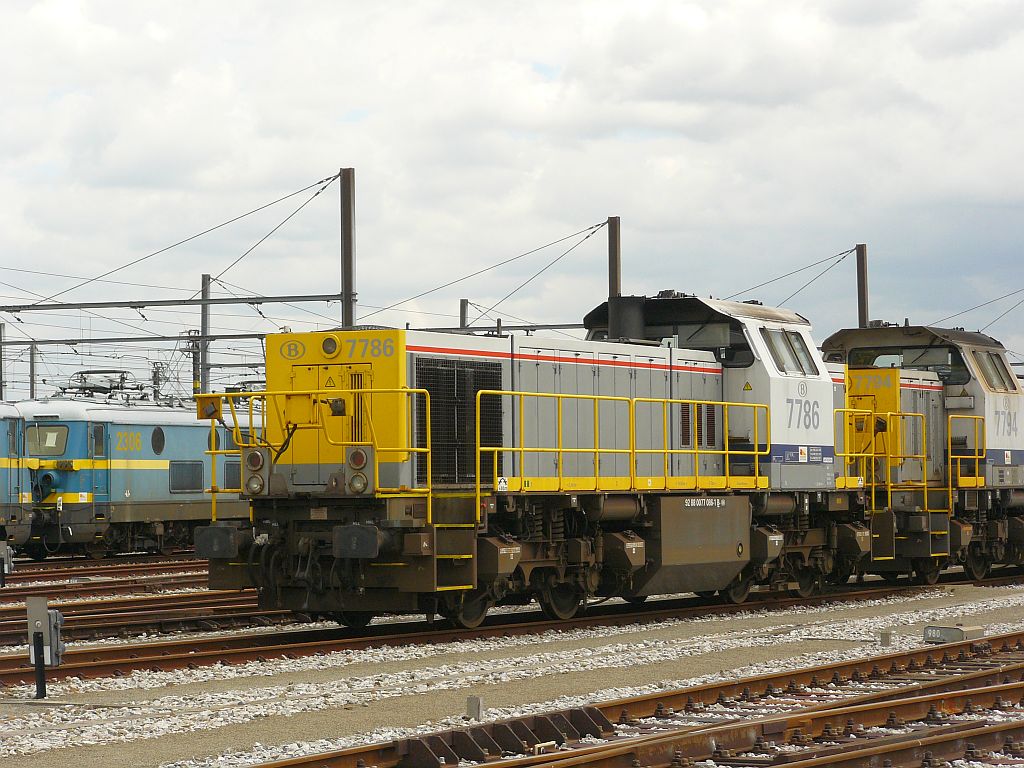 7786 inthe harbour of Antwerpen 22-06-2012.