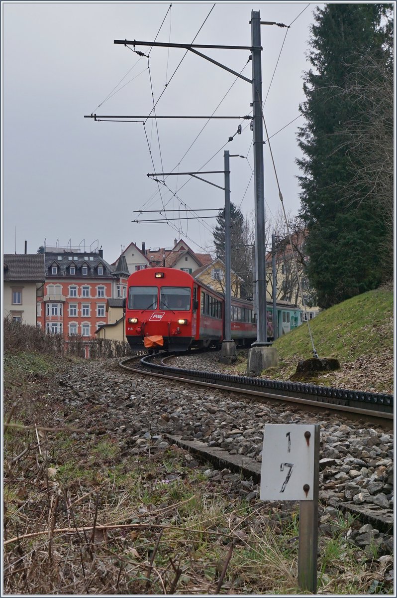A AB local train to S Gallen near the Stop Riethüsli.
17.03.2018