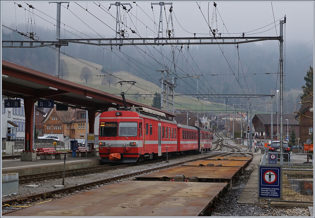 A AB local train to Gossau in Appenzell.
17.03.2018