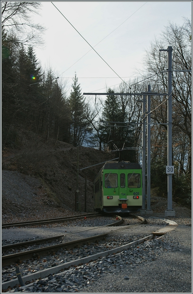 A ASD local train is leaving the  new Station of Verchiez.
25.01.2014