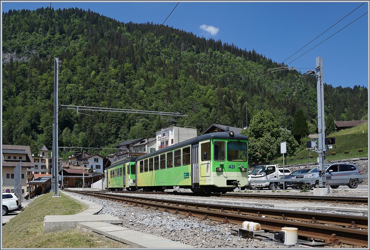 A ASD local train in the new Le Sépey Station. 

29.05.2020