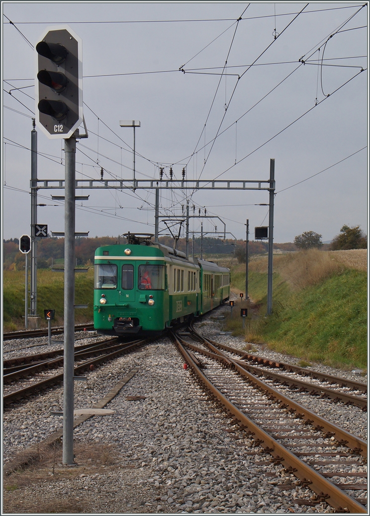 A BAM local train in Apples. 
24.10.2015