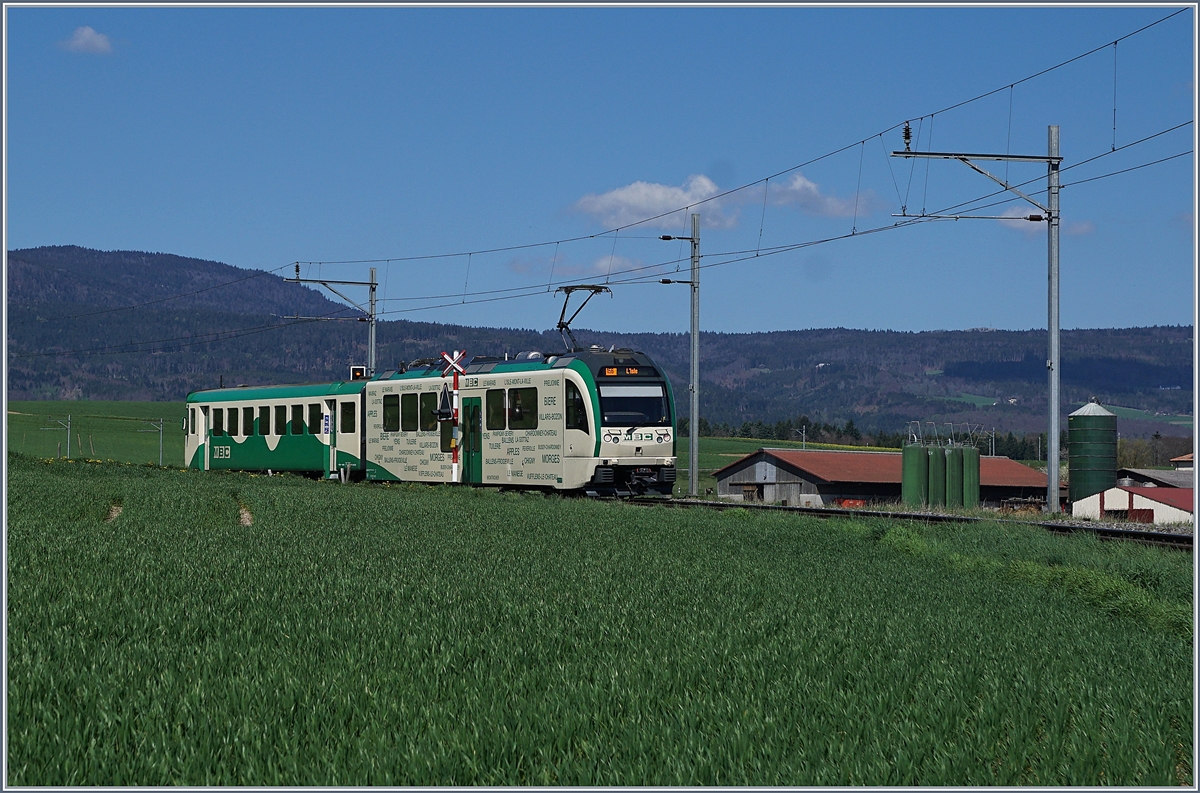 A BAM local train near Pampigny.
10.04.2017  