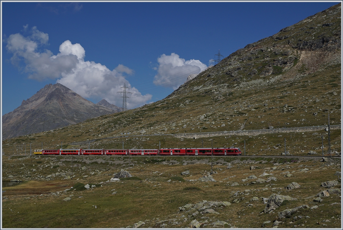 A Bernina locla train between Bernina Lagalp and Bernina Ospizio.
13.09.2016