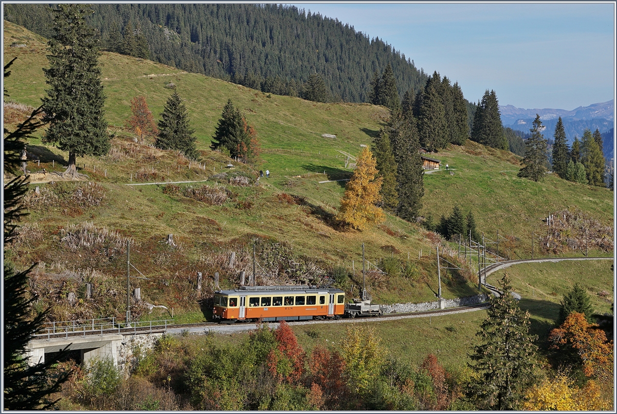 A BLM Be 4/4 between Grütschalp and Winteregg.
16.10.2018