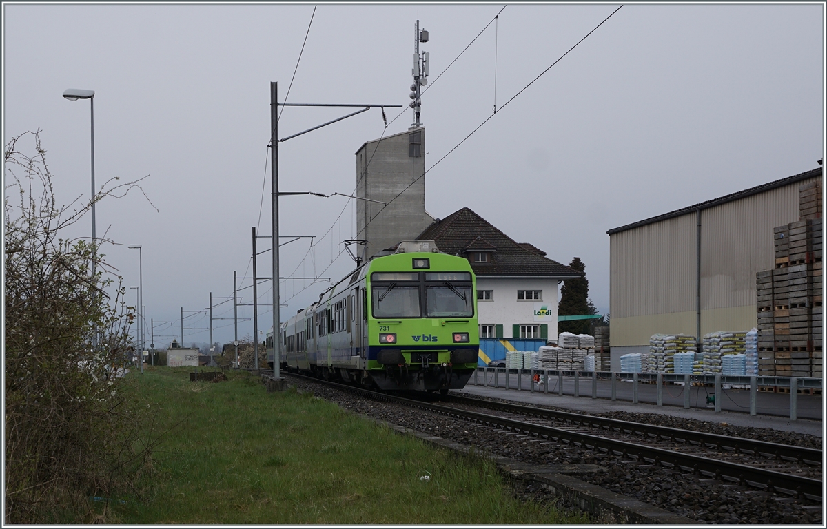 A BLS local train to Lyss in Büren an der Aare. 

18.04.2021