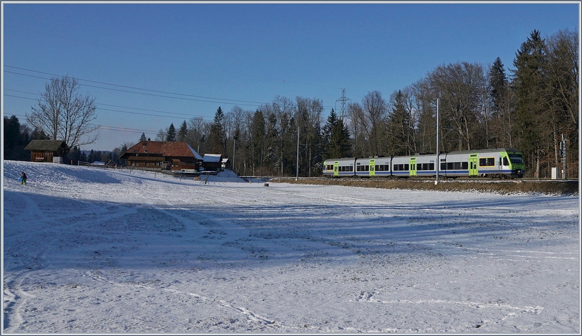 A BLS NINA RABe 525 near Lützelflüh-Goldbach. 

06.01.20178