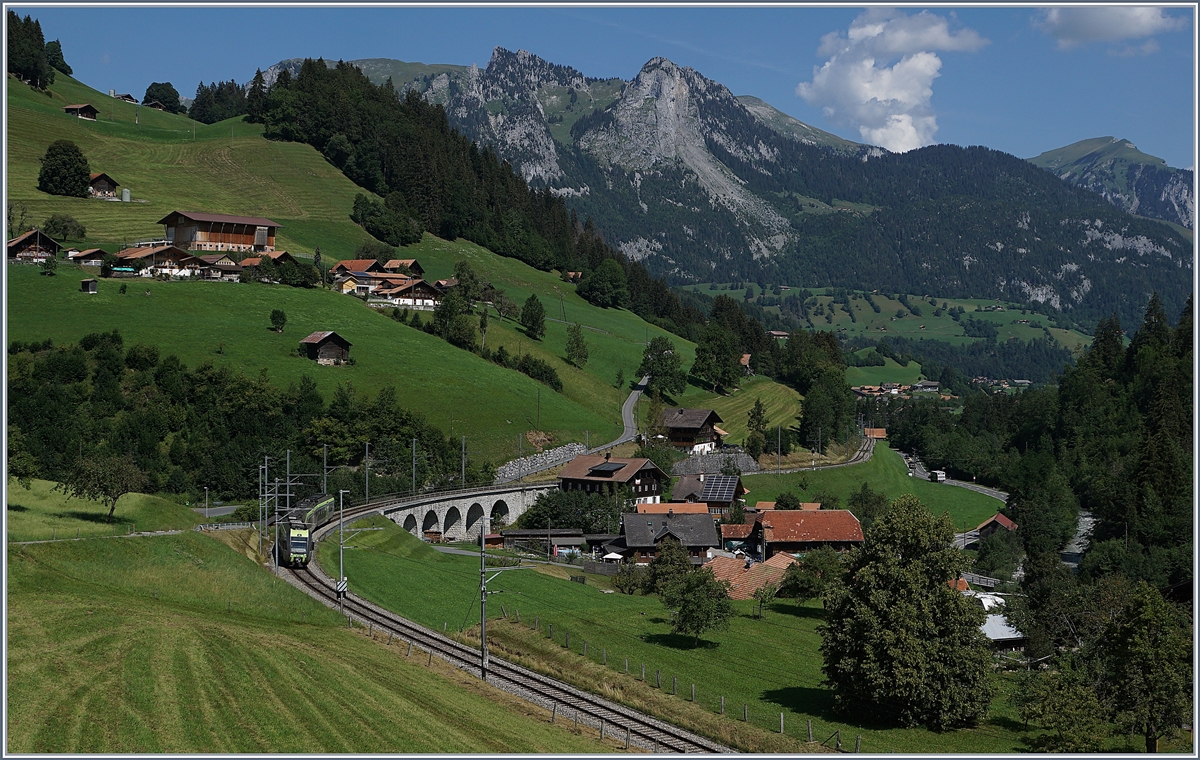 A BLS RABe 535  Lötschberger  from Bern to Zweisimmen by Garstatt. 

11.08.2020