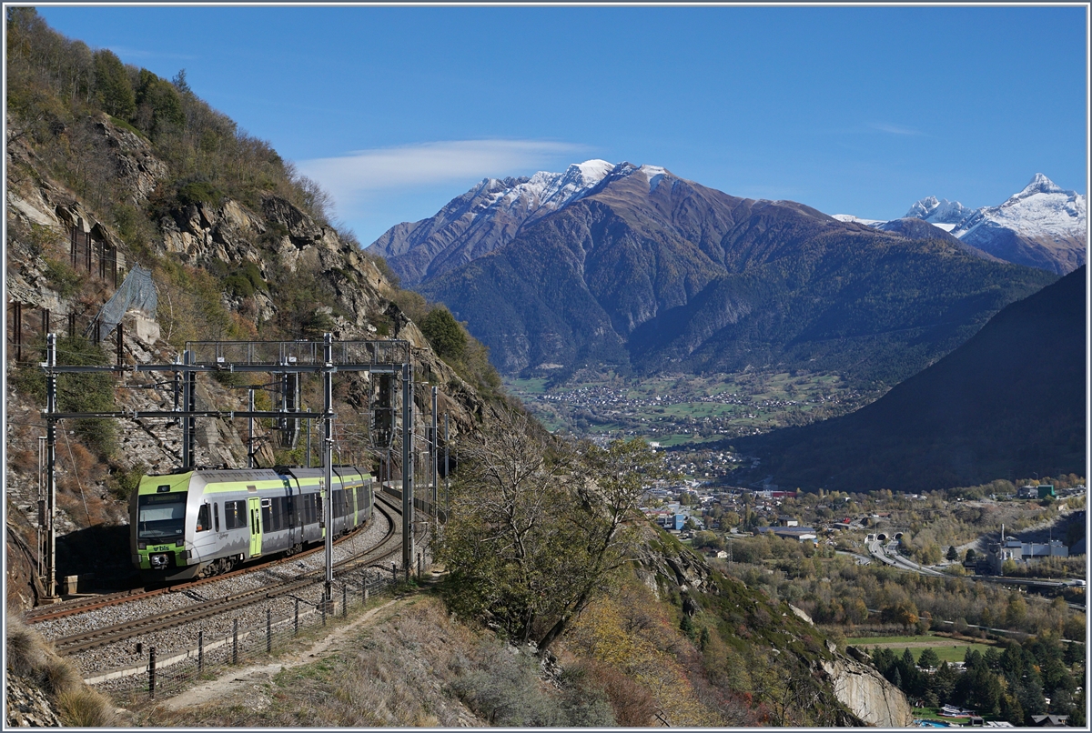 A BLS RABe 535 on the way to Brig by Lalden.
25.10.2017