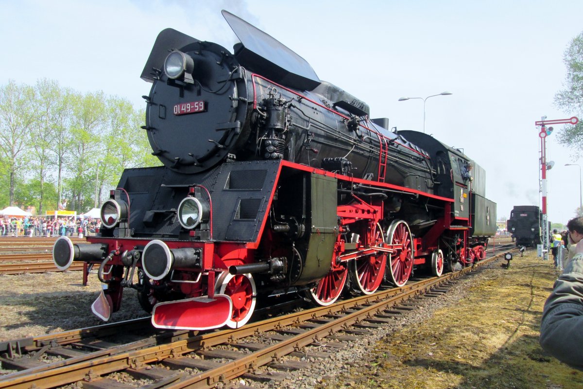 A breather for Ol49-59 at Wolsztyn on 30 April 2016.