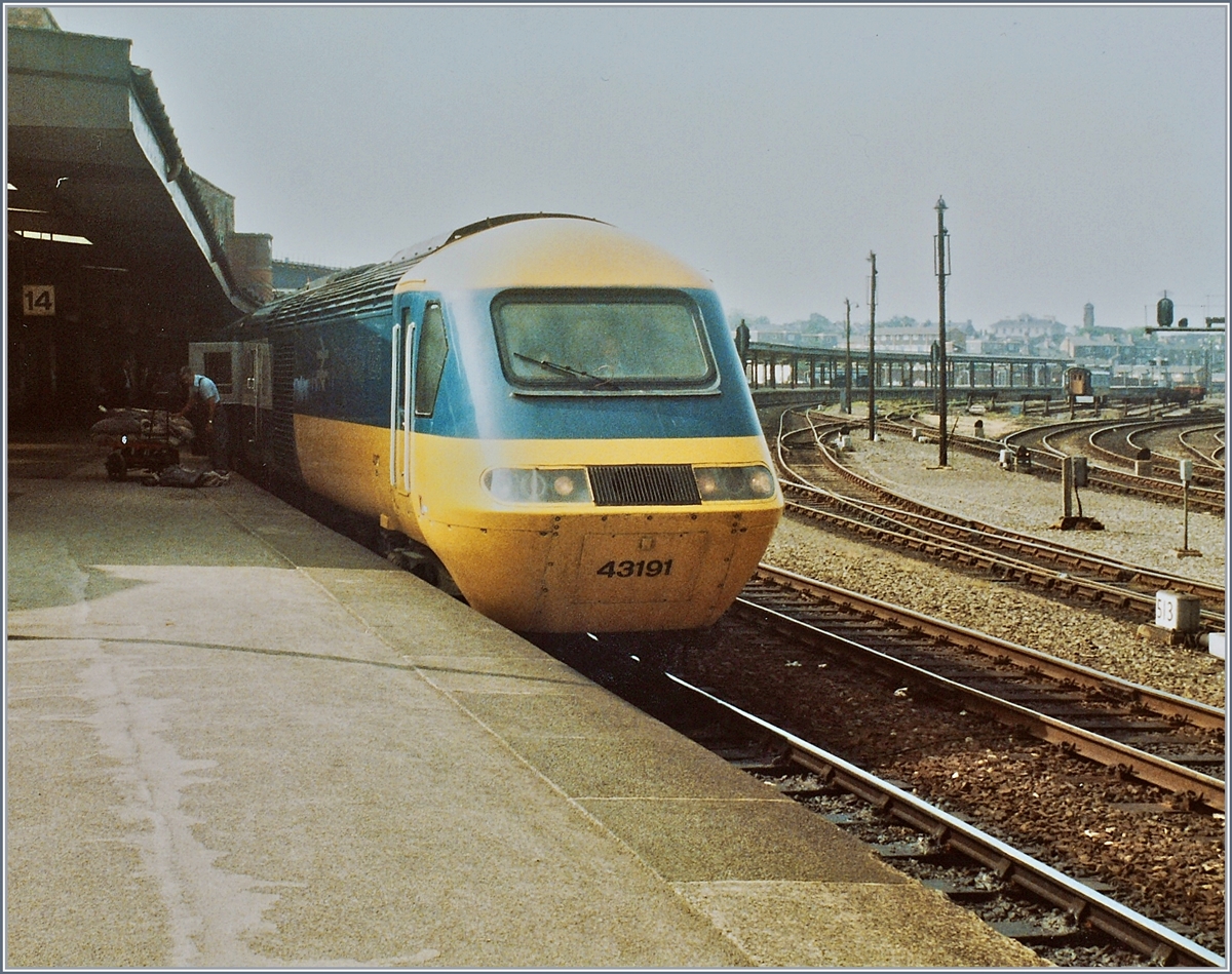 A Britsh Rail BR HST 125 Class 43 in York.
20.06.1984
