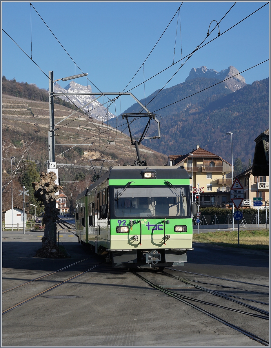 A BVB Train comming from Villars is arriving at Bex.
14.012.2016