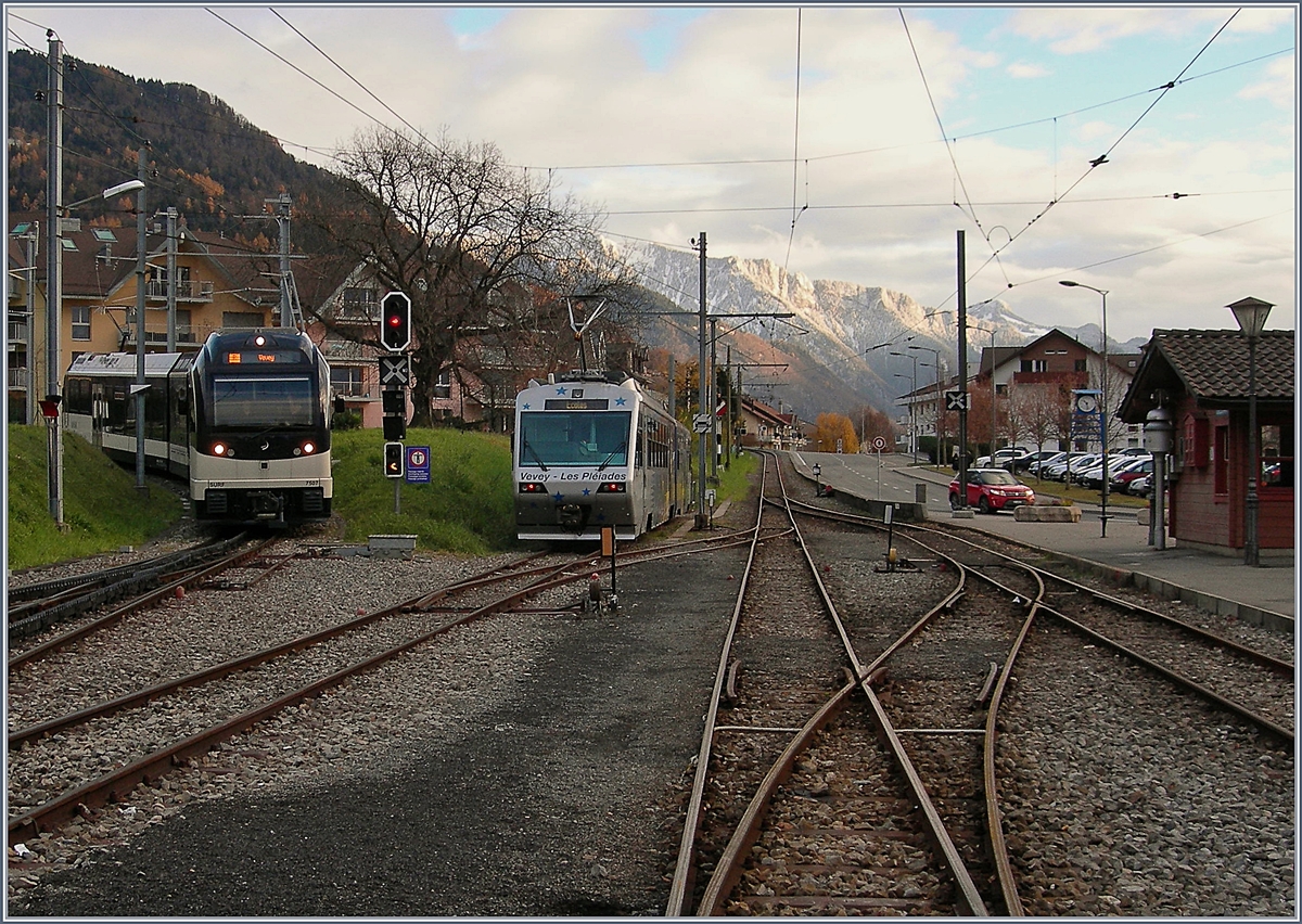 A CEV MVR ABeh 2/6 is arriving at Blonay.
26.11.2017