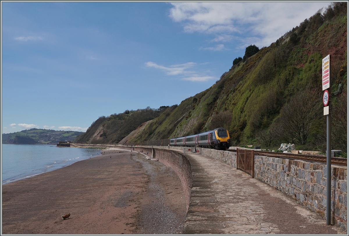 A Country Cross Class 221 betwenn Dawlish and Teignmounth.
19.04.2016 