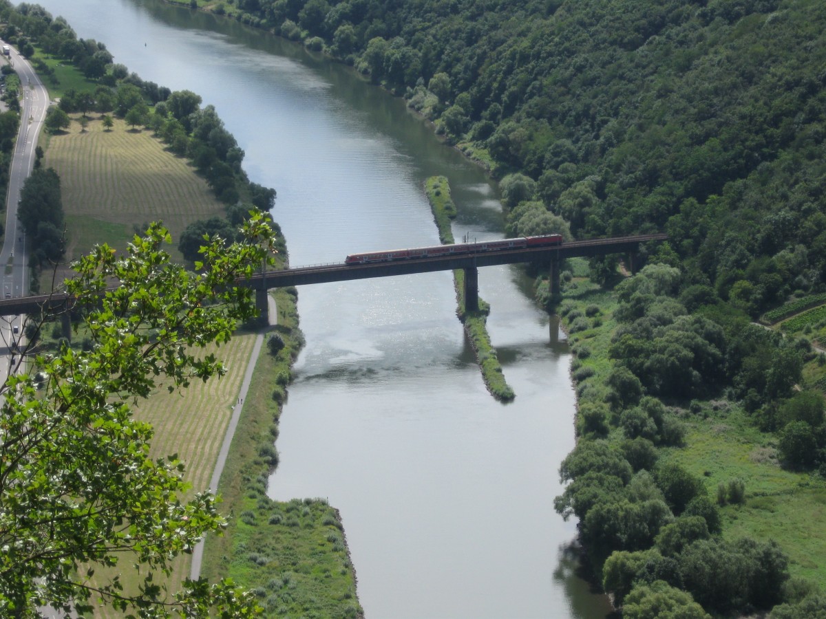 A DB BR 143 crossing the Mosel River at Ediger-Eller, July 2009.